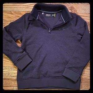 Under Armour Boys Youth black pullover, 1/4 zip